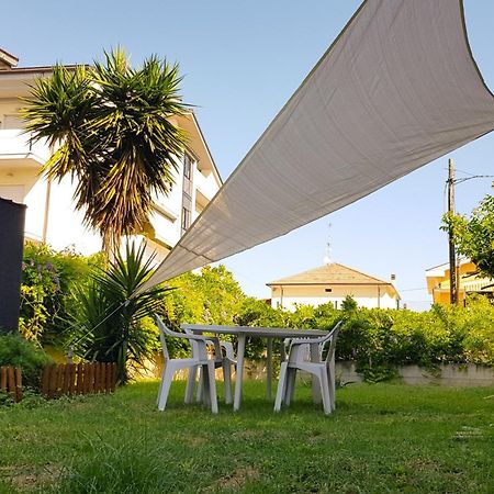 Casa Vacanze Darena Tortoreto Eksteriør billede