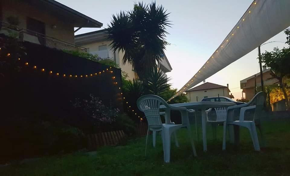 Casa Vacanze Darena Tortoreto Eksteriør billede