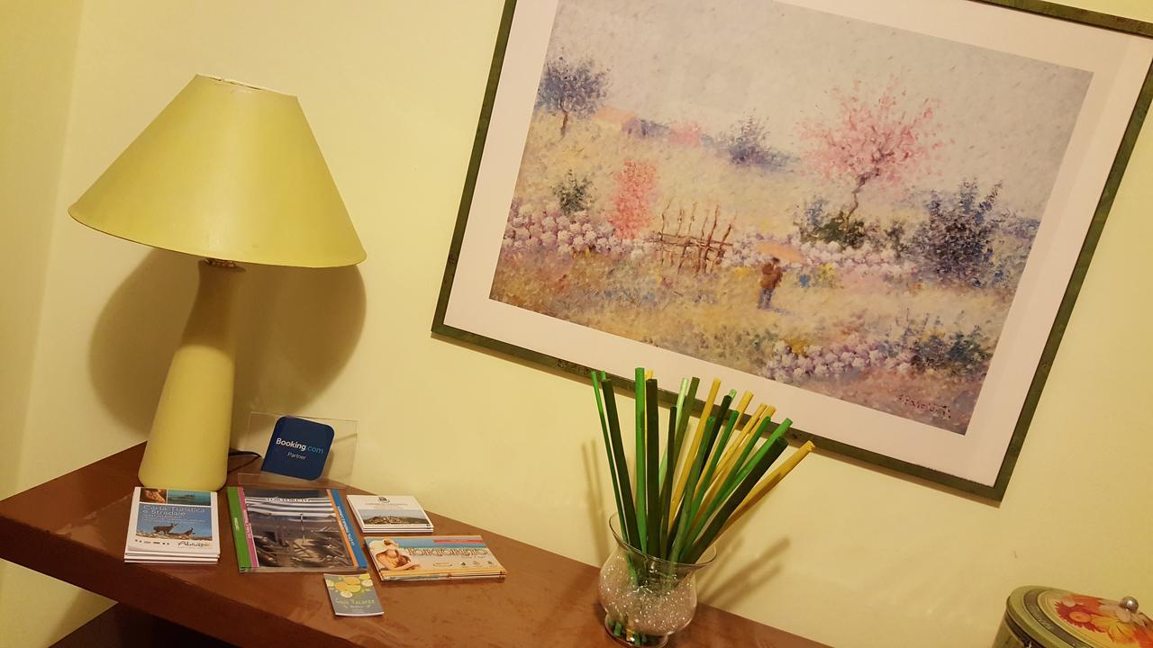 Casa Vacanze Darena Tortoreto Eksteriør billede